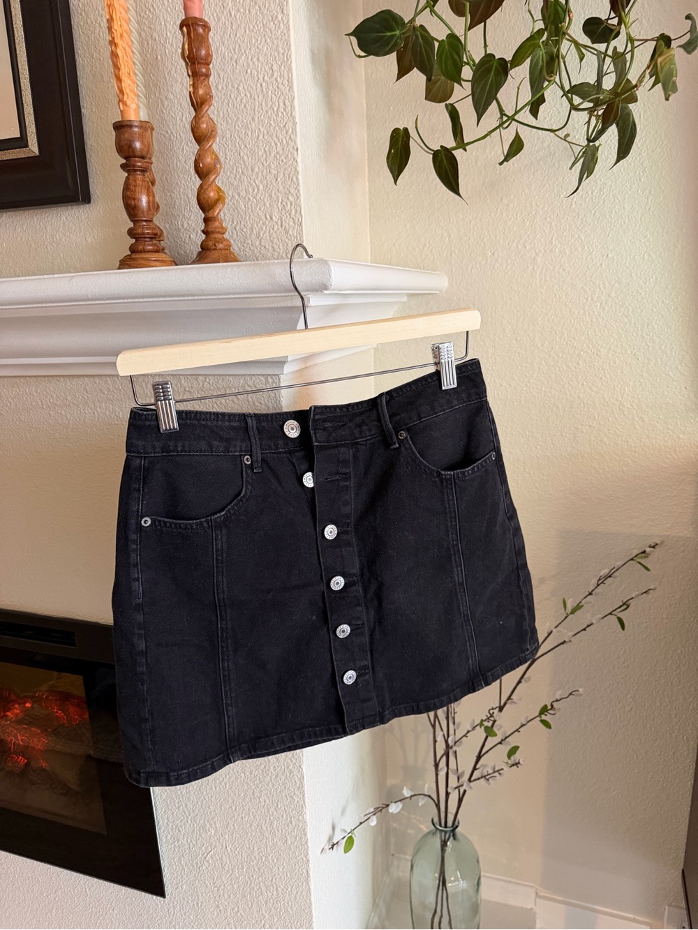 American Eagle Outfitters Black Button-Front Denim Mini Skirt
